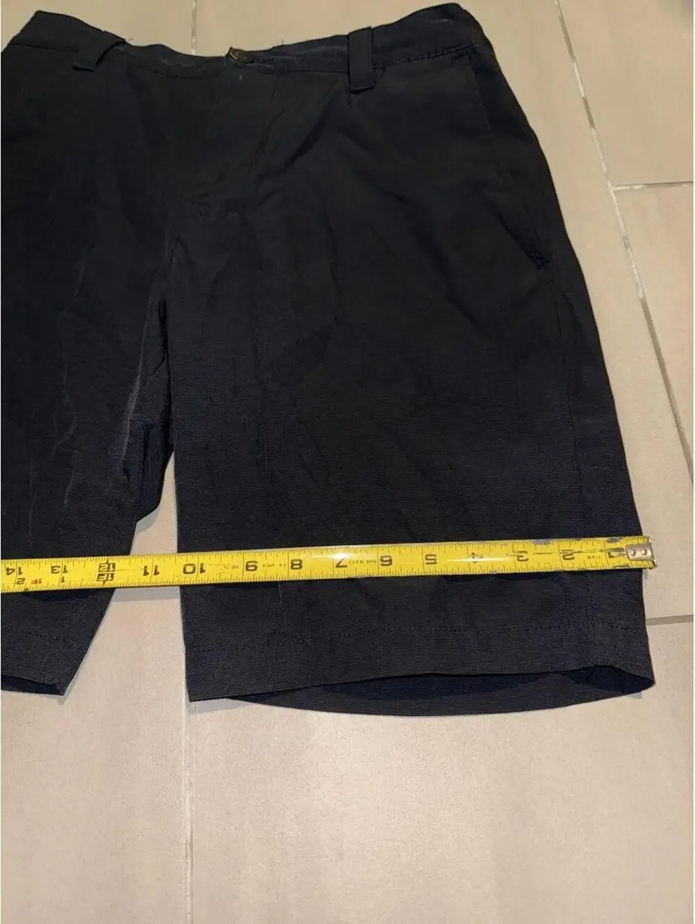 Banana Republic Black chino shorts with subtle pinstripe #chino #pinstripe